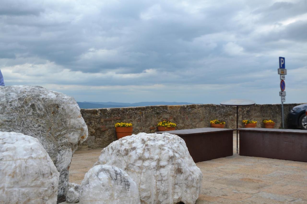 Ferienwohnung Il Nido Dei Priori Volterra Exterior foto